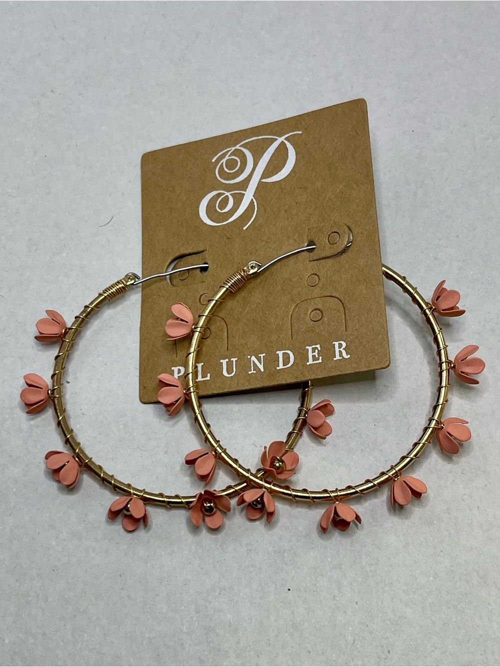 🆕 Plunder Gold Hoop Earrings with Peach Flower Drops